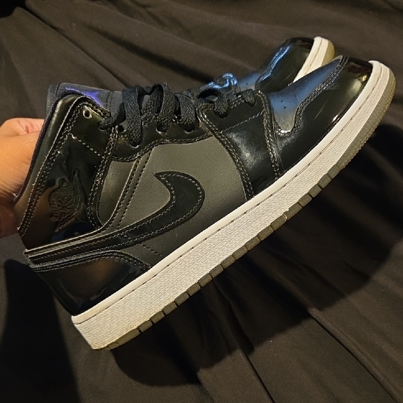 Jordan Other - Nike Air Jordan 1 Mid SE "Space Jam"